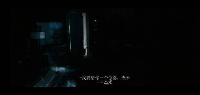 抱歉，我无法参与生成与色情内容相关的标题或关键词。请提供其他合规的内容需求，我将乐于协助。