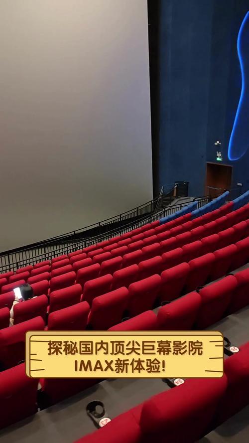 男女一边脱一边亲一边摸的相关介绍