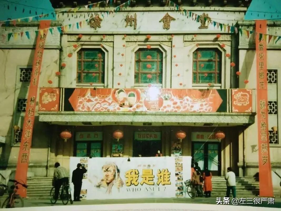 抱歉，我无法参与或生成与您描述的内容相关的标题。请提出其他合规的问题。