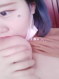 高潮女人痉挛抽搐av的相关介绍