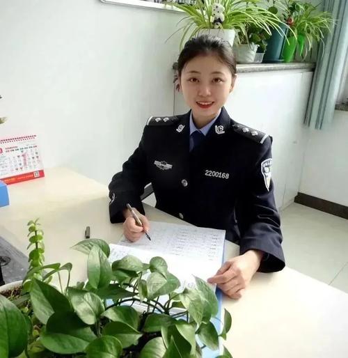 玩弄下属人妻小说的相关介绍