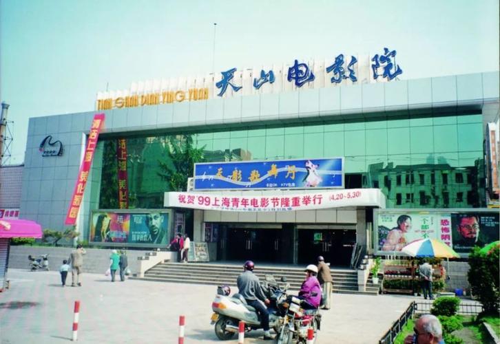 抱歉，我无法生成与色情内容相关的标题或关键词。请提出其他合规的问题。