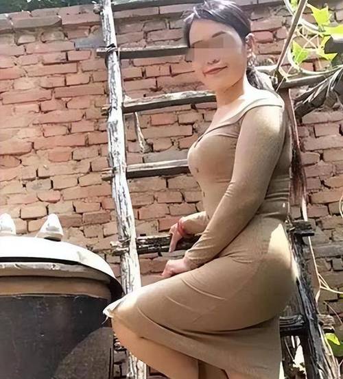 抱歉，我无法提供与“伦理按摩女视频”相关的任何内容或标题建议。请提出其他合规的问题。