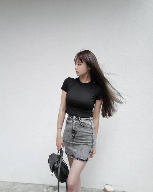 色婷婷av一区二区三区丝袜美腿的相关介绍